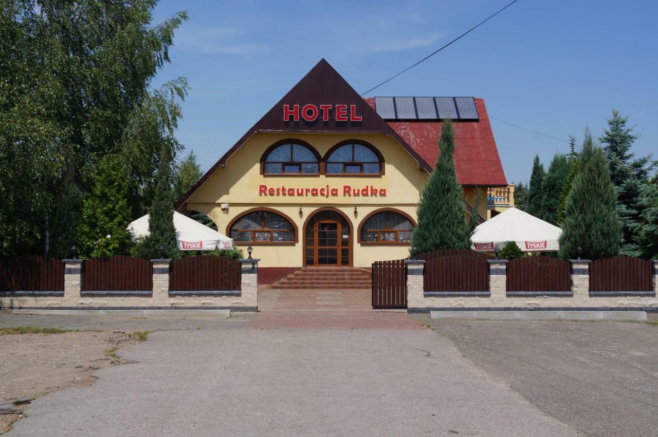Hotel-Restauracja-Bar Rudka Ostrowiec Świętokrzyski Exteriér fotografie