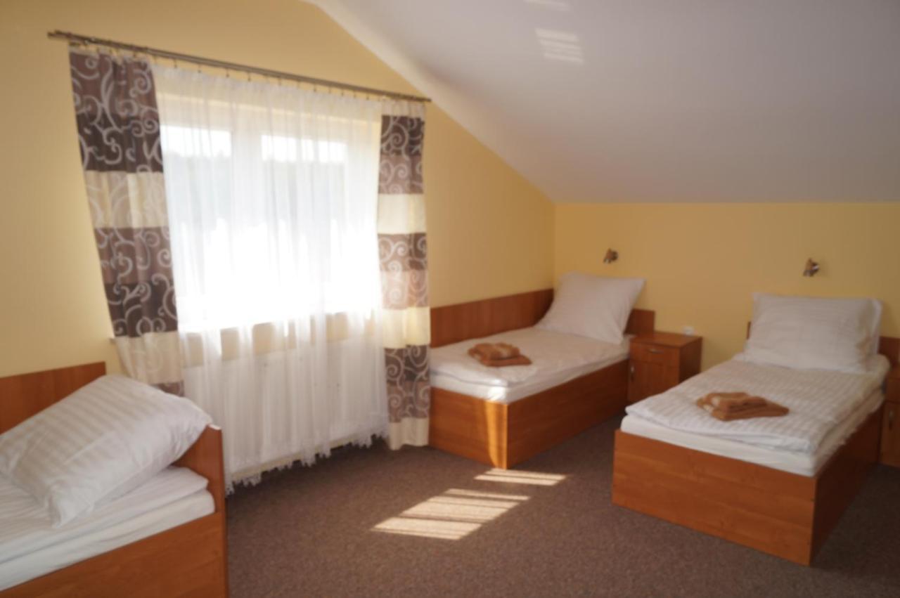 Hotel-Restauracja-Bar Rudka Ostrowiec Świętokrzyski Exteriér fotografie